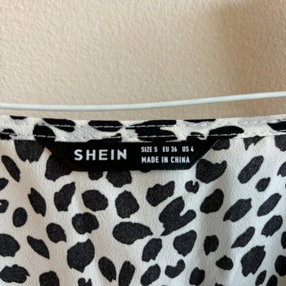 Dalmatian Puff Sleeves Tunic Dress with Belt - Picture 4 of 5